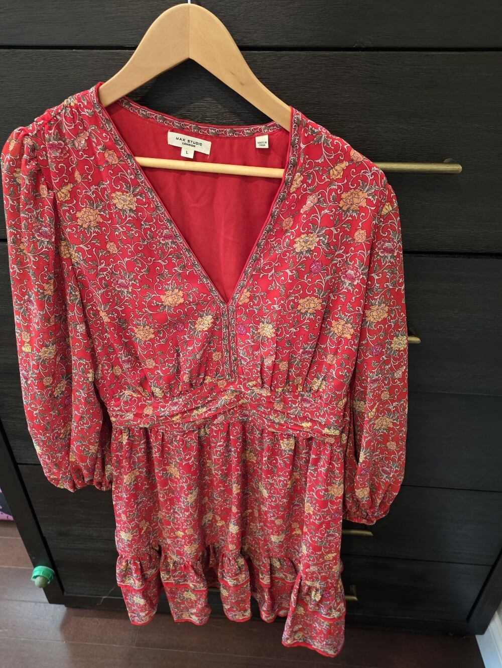 Max Studio Red Floral V-Neck Long Sleeve Dress